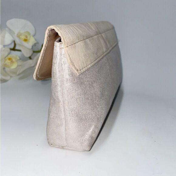 BVGARI Shimmering Clutch Bag - Picture 4 of 7